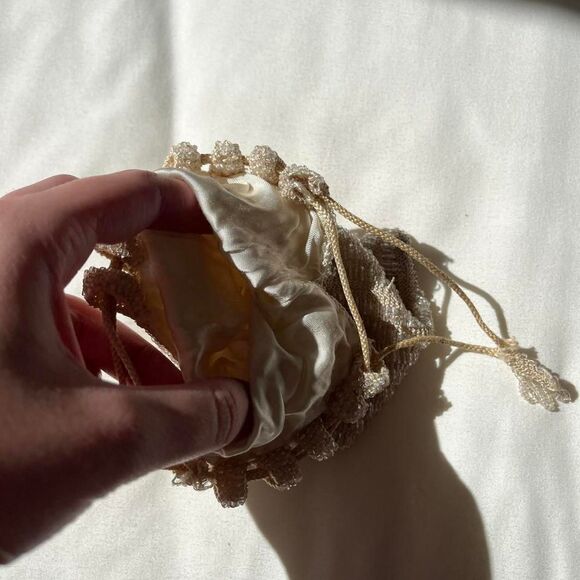 cream vintage beaded purse - Picture 4 of 4
